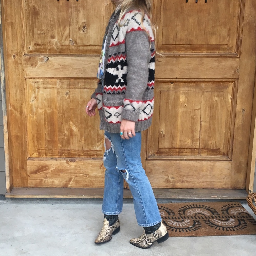 Levi’s thunderbird sweater